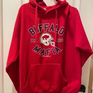 Red XL Buffalo Bills sweatshirt